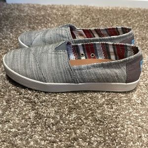 Tom’s Slip-on Shoes